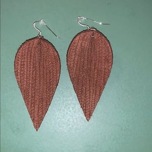 Women’s brown leather earrings!
